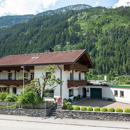 Landhaus Tyrol Mayrhofen Eksteriør billede